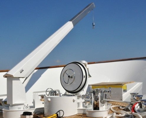 Feebe Boarding Equipment deck cranes